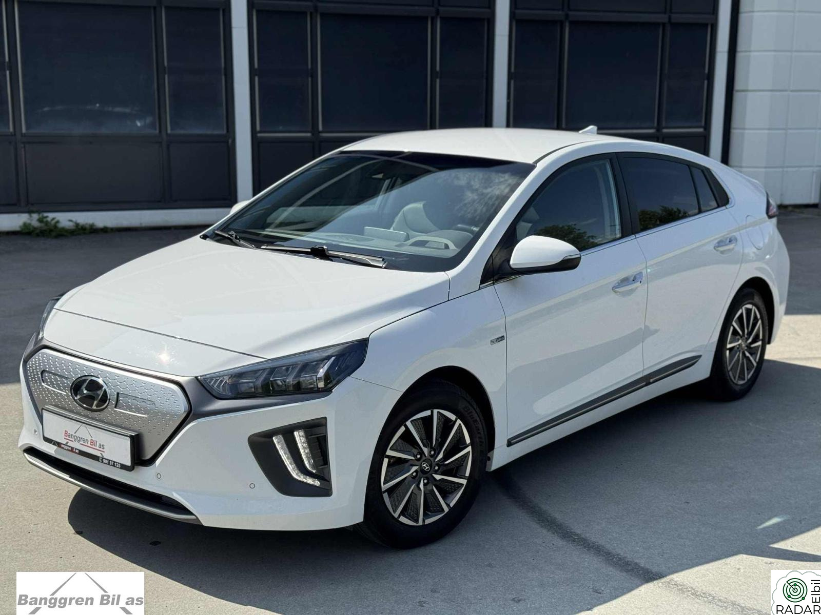 HYUNDAI IONIQ Skinn Navi RKamera Infiniti Hi-Fi Toppmodell