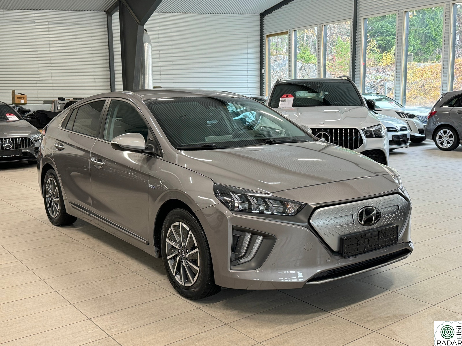 HYUNDAI IONIQ ELECRTIC PREMIUM,SKINN,KAMERA,NORSK, 2 SETT HJUL +++
