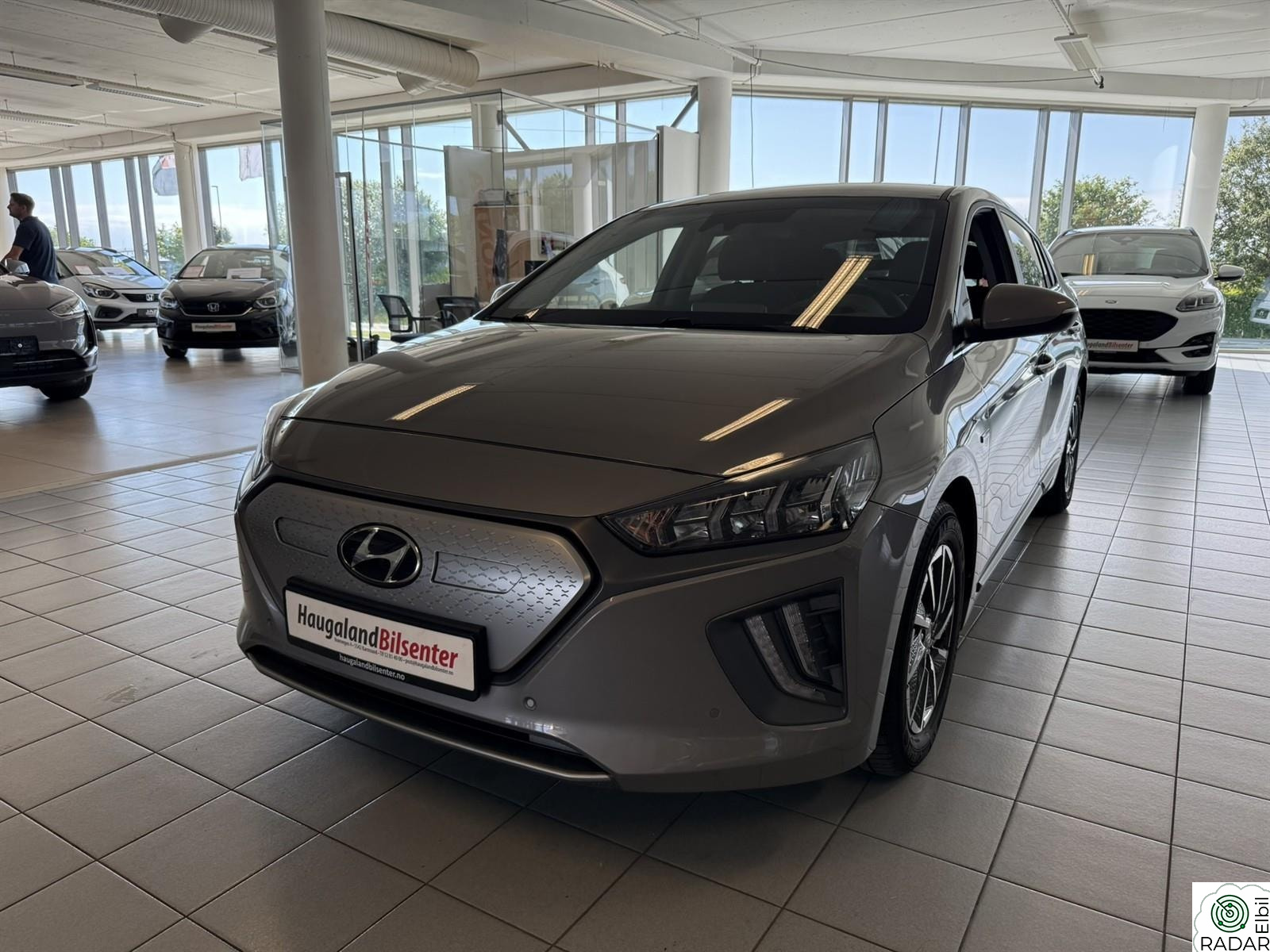 HYUNDAI IONIQ Premium, ACC, Rattvarmer, Infinity