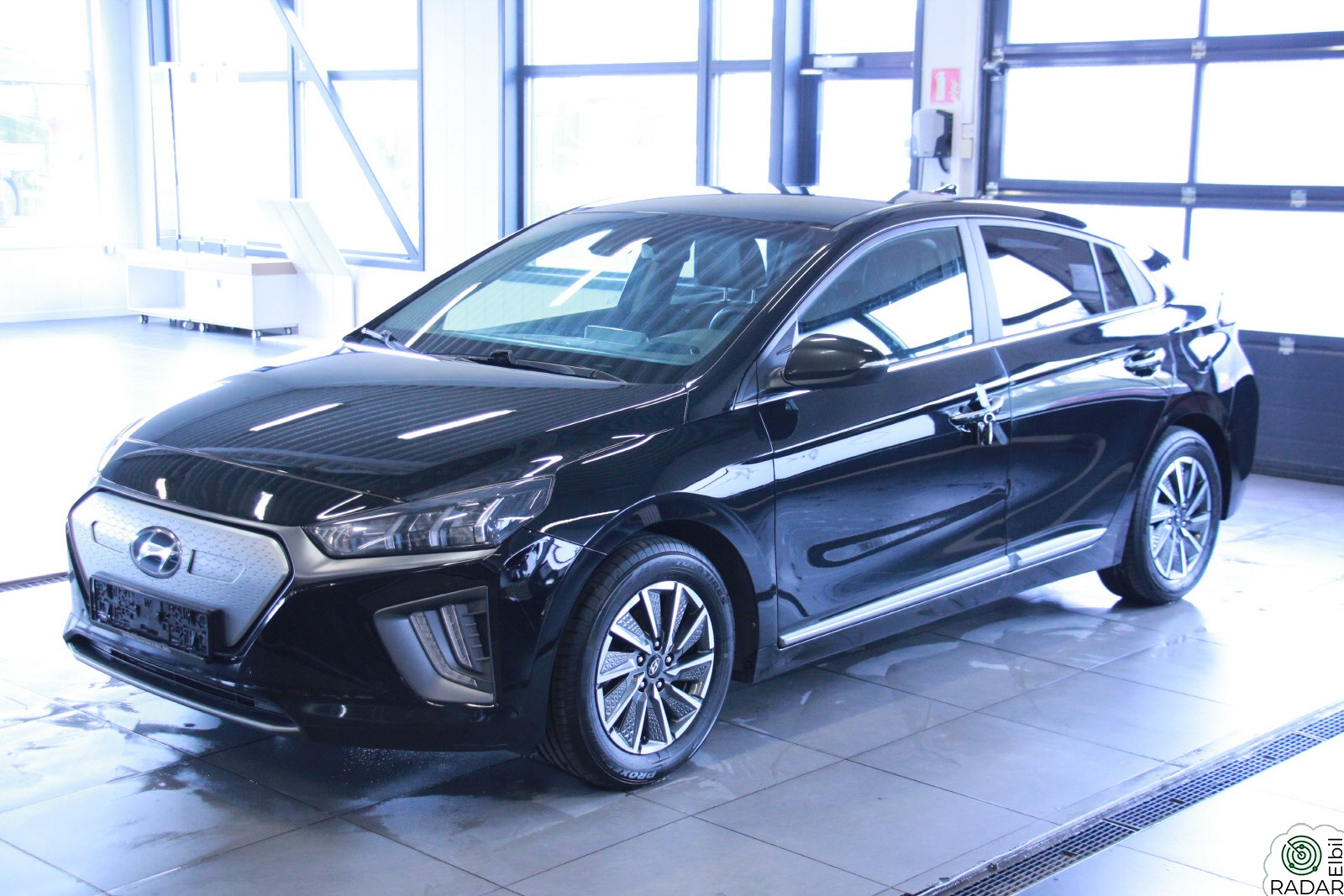 HYUNDAI IONIQ Premium godt utstyrt