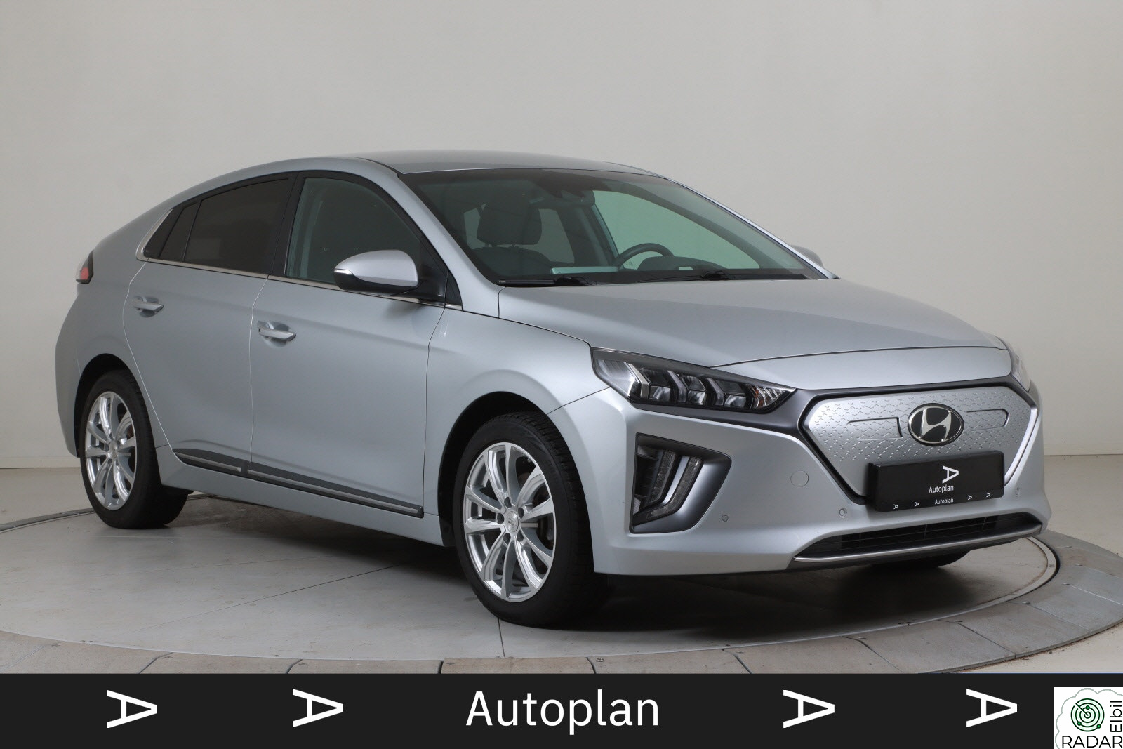 HYUNDAI IONIQ Premium ACC Minne Kamera