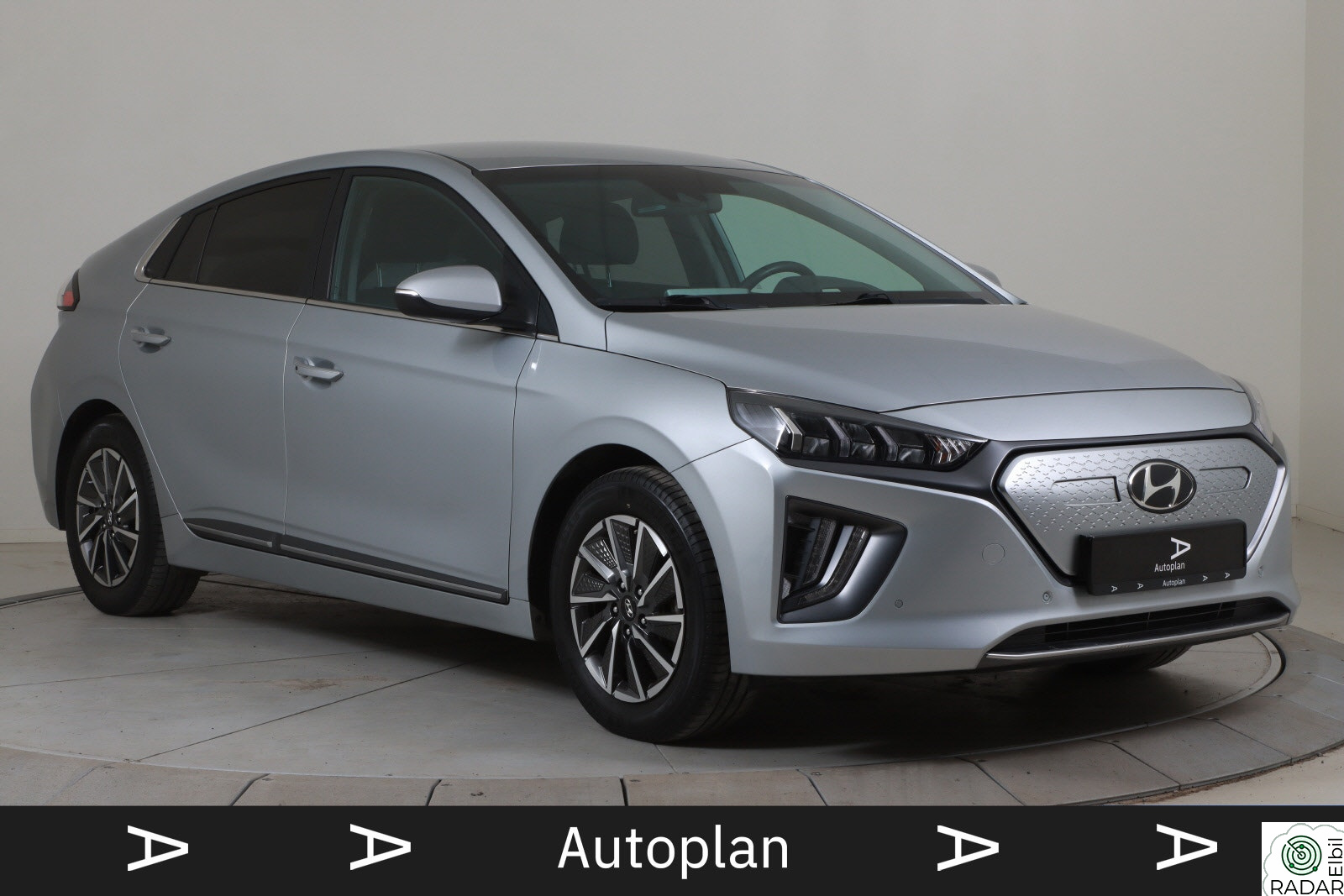 HYUNDAI IONIQ Premium ACC Kamera Minne Rattvarme