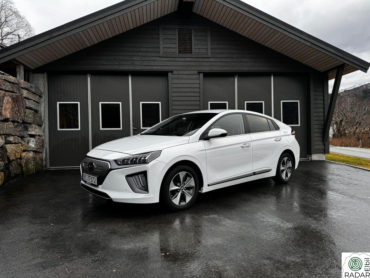 HYUNDAI IONIQ Premium