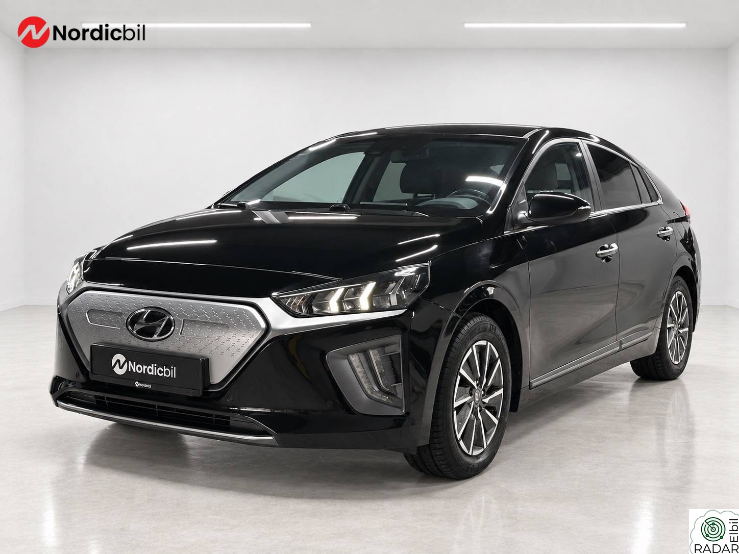 HYUNDAI IONIQ Adaptive Cruise, R.kam, Skinn, Carplay, Navi, DAB