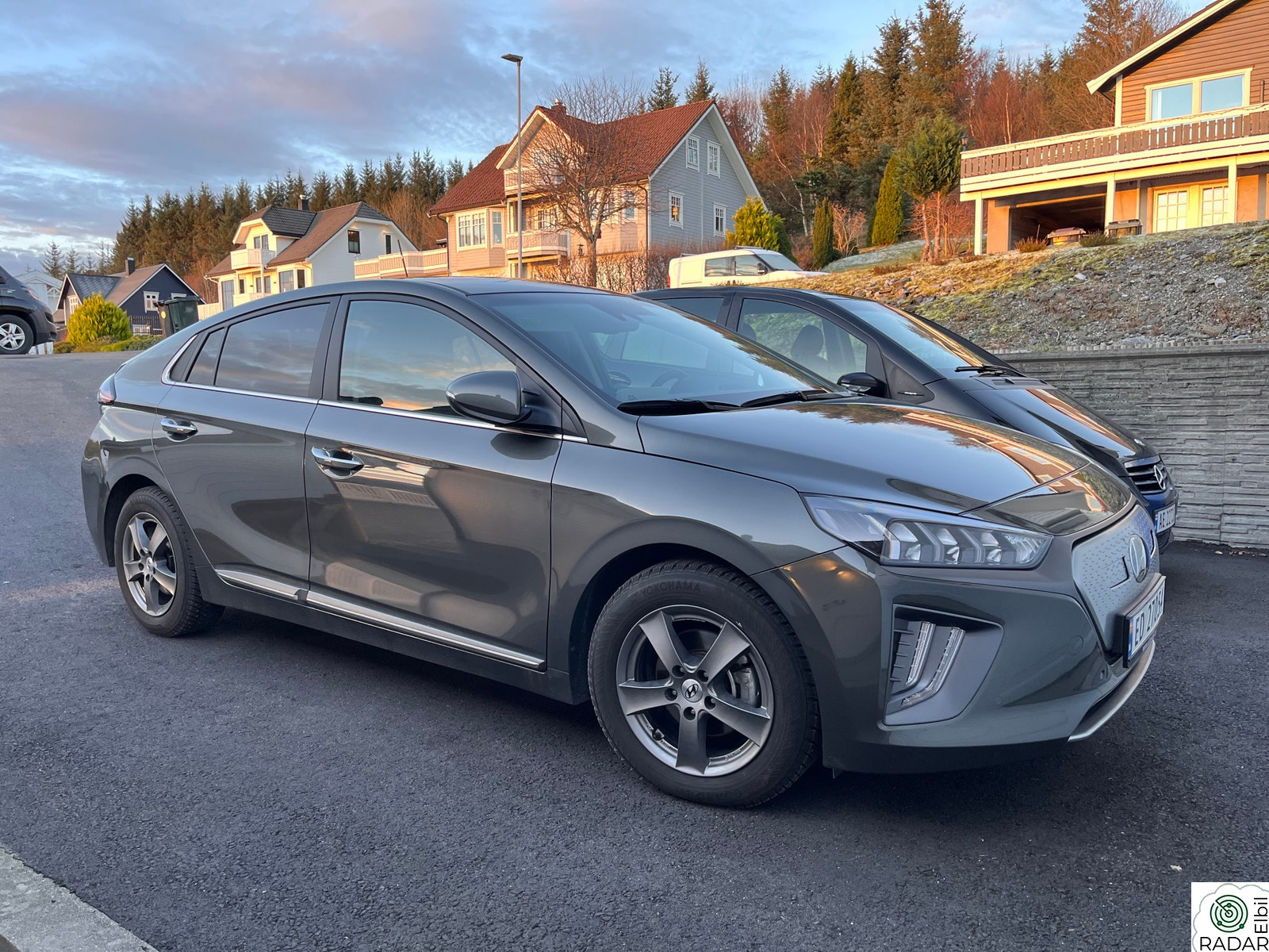 HYUNDAI IONIQ Premium