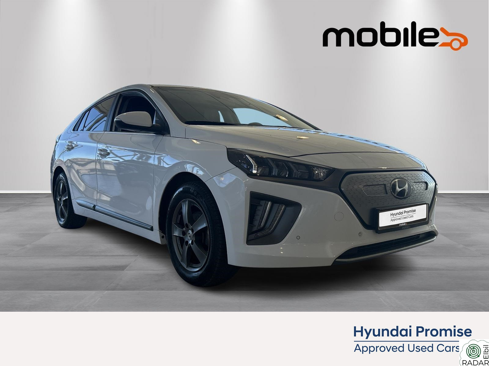 HYUNDAI IONIQ Premium // Skinn