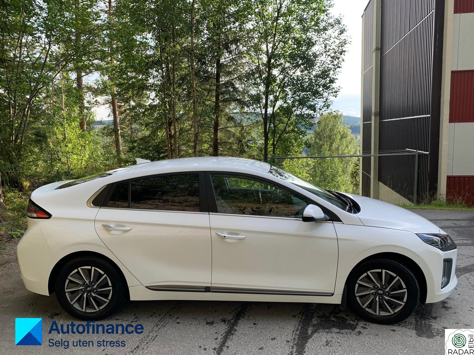 HYUNDAI IONIQ // Premium // Topputstyrt!
