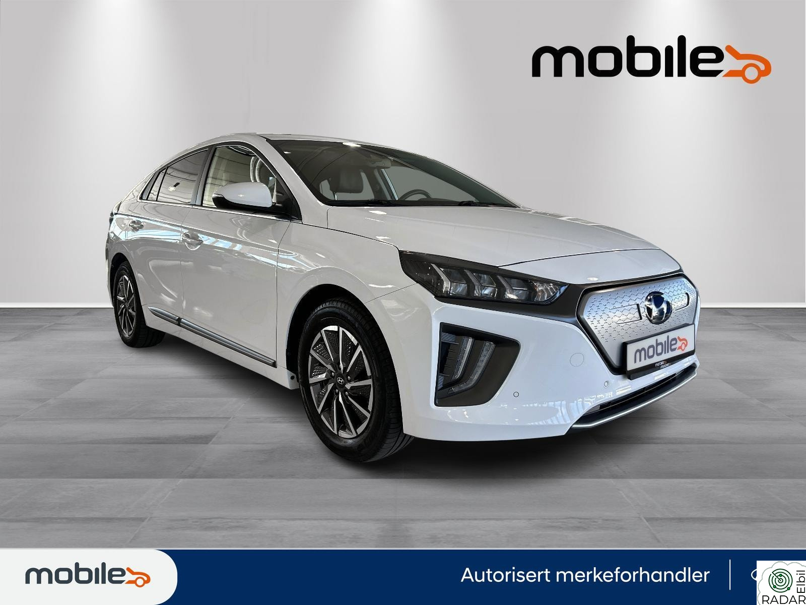 HYUNDAI IONIQ Premium // Skinn