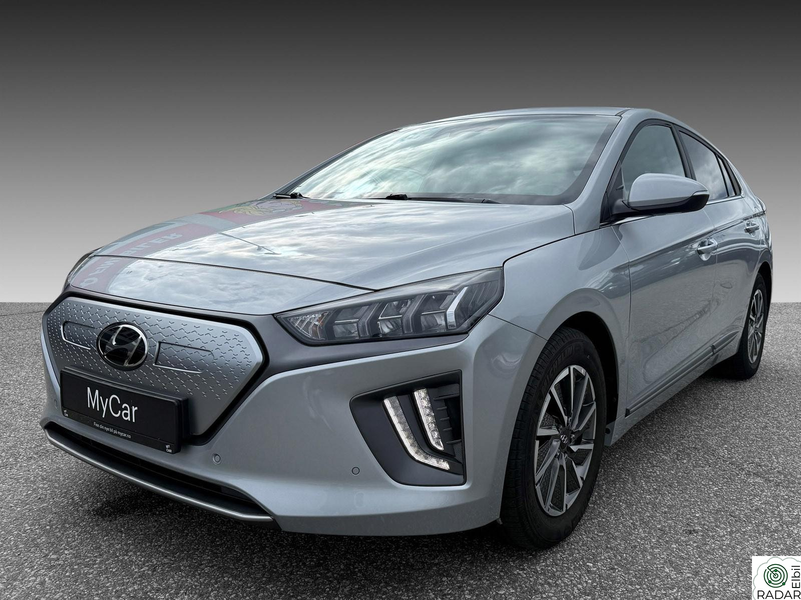 HYUNDAI IONIQ PREMIUM ACC/INFINITY/R.KAMERA/SKINN/NAVI/MEMORY++