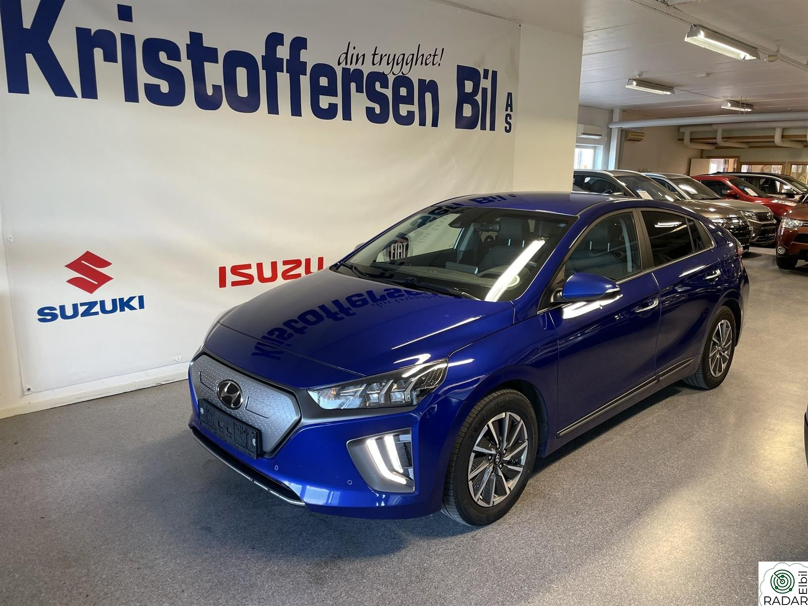 HYUNDAI IONIQ EL PREMIUM 311KM SKINN/ACC/KAMERA/NAVI innbytte