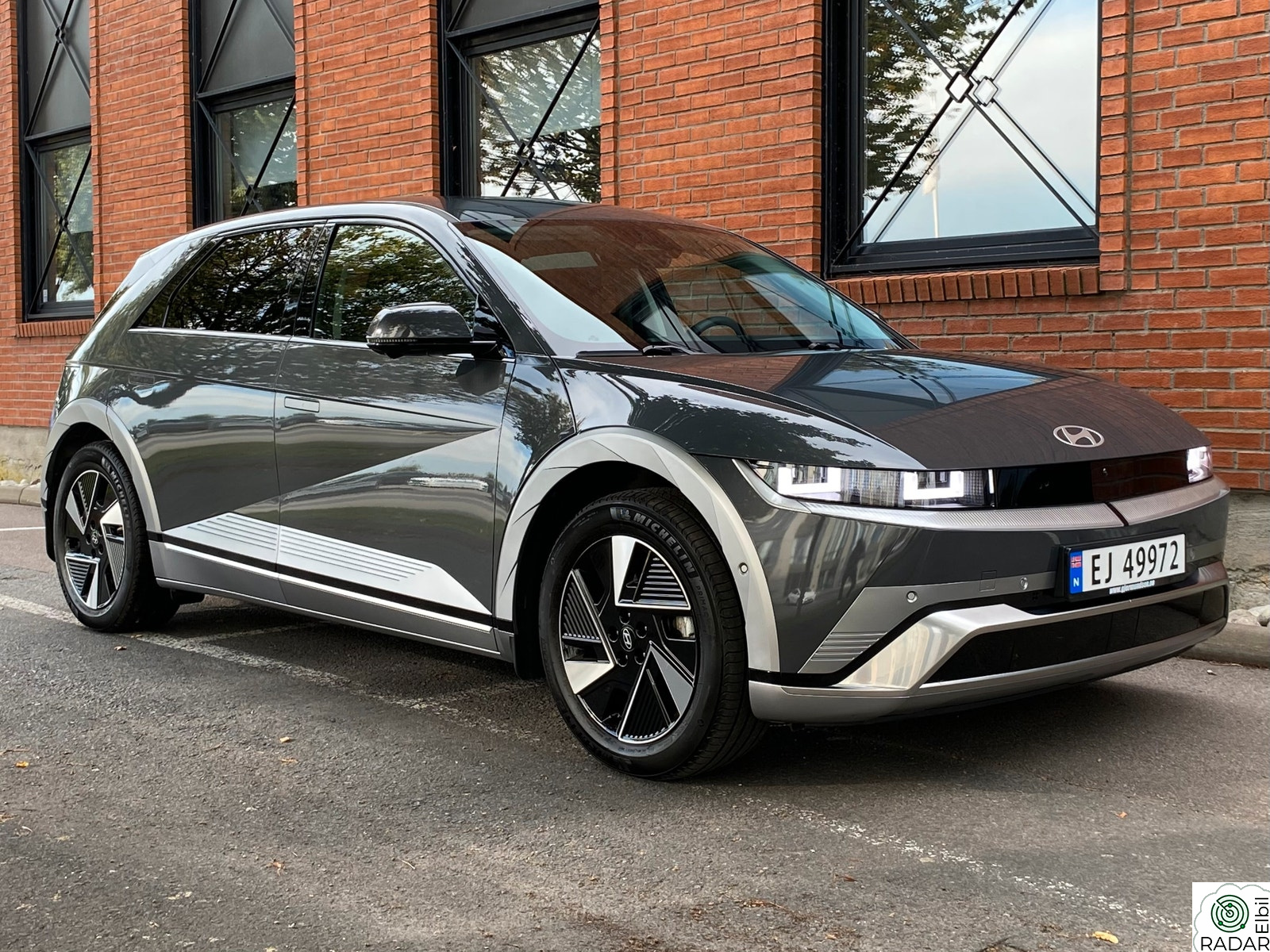 HYUNDAI IONIQ5 LR AWD PREMIUM ST-PAKKE/HENGERFESTE - NYE TYPEN