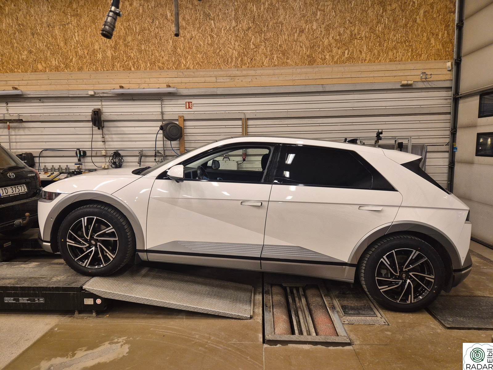 HYUNDAI IONIQ5 AWD