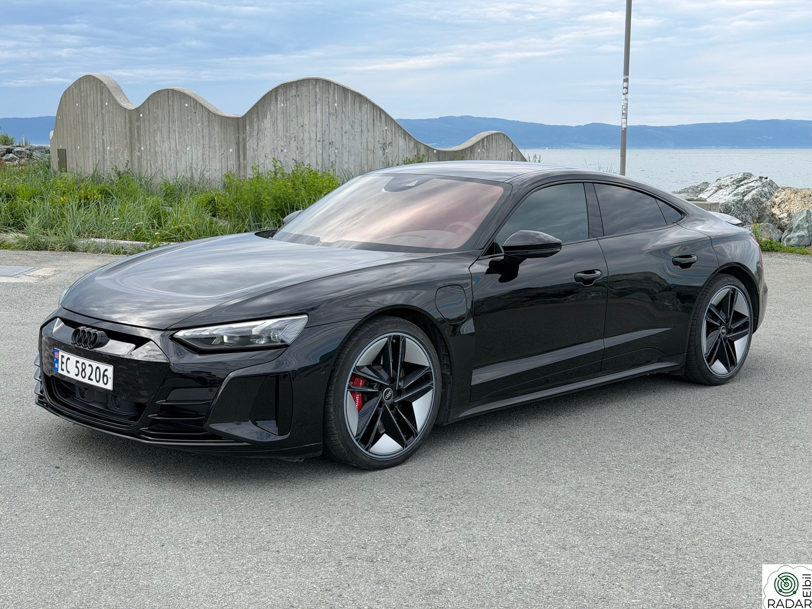 AUDI RS E TRON GT