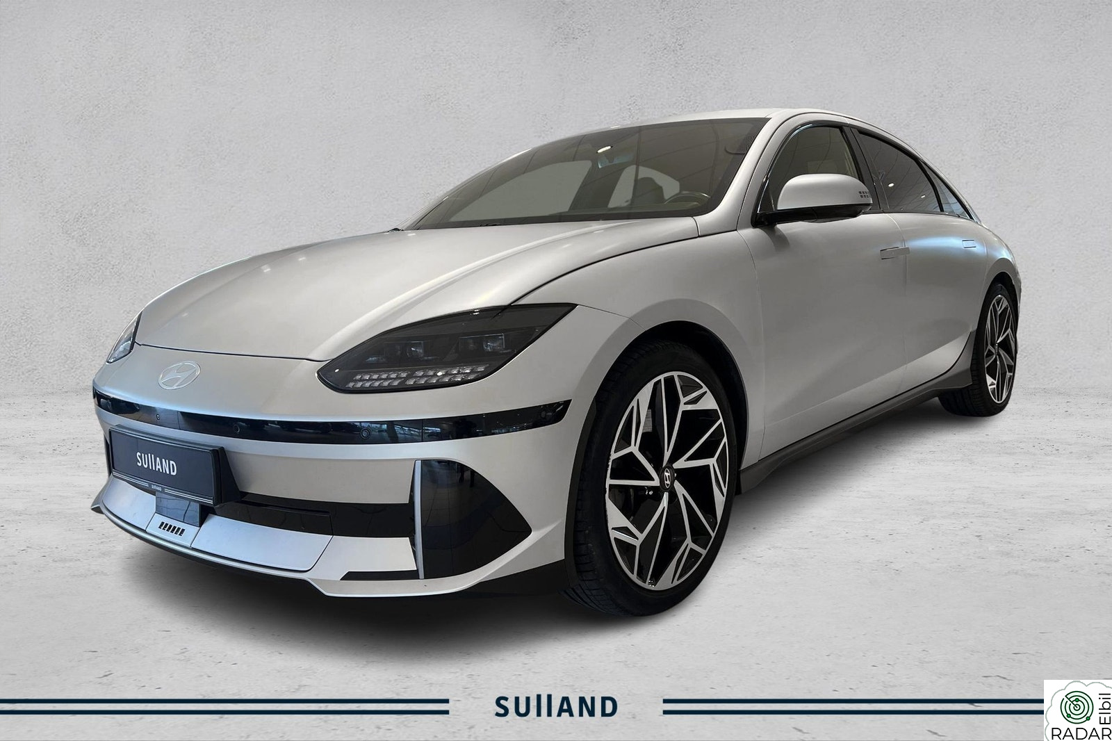 HYUNDAI IONIQ6 77.4 kWh AWD Premium