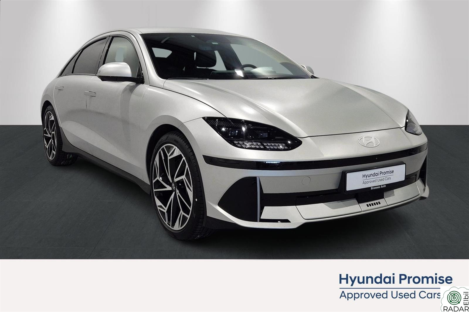 HYUNDAI IONIQ6 AWD Premium 20" / Head-Up / ACC / 360 kamera / Navi