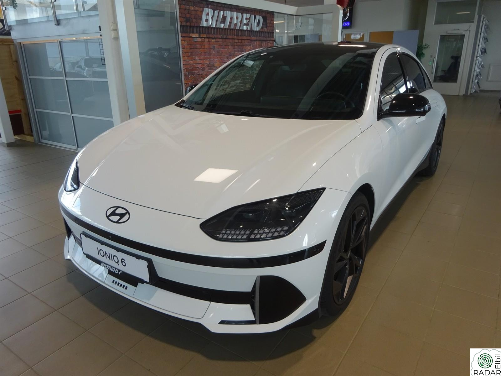 HYUNDAI IONIQ6 EV 325 Hk AWD First Edition Panorama Krok +++