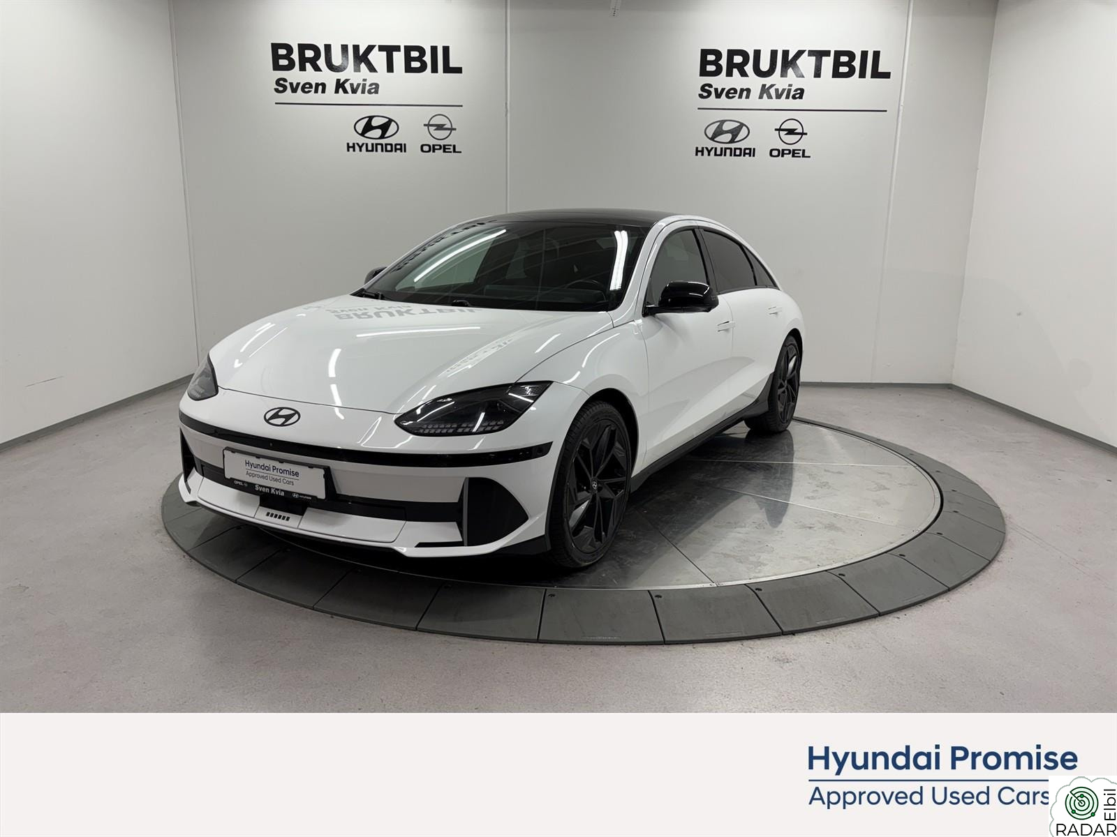 HYUNDAI IONIQ6 NORSK FIRST EDITION 77KWT TAKLUKE ACC HUD 360 BLUELINK