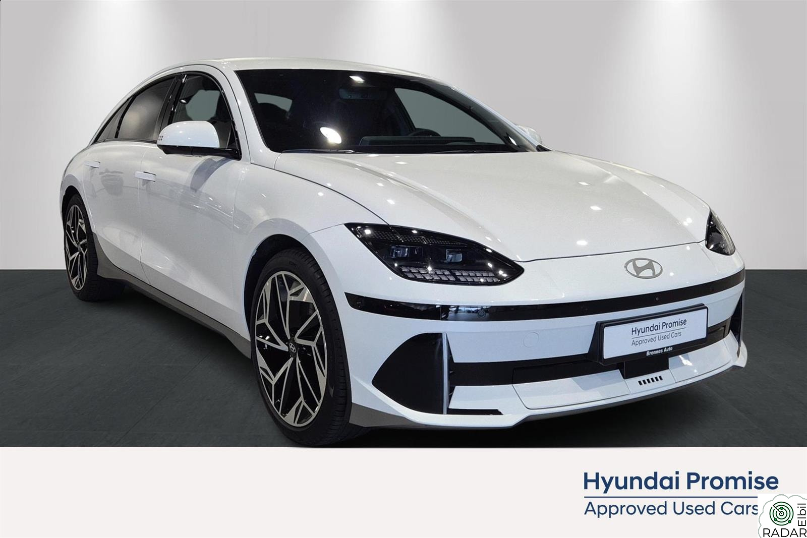 HYUNDAI IONIQ6 AWD Premium 20" / Head-Up / ACC / 360 kamera / Navi