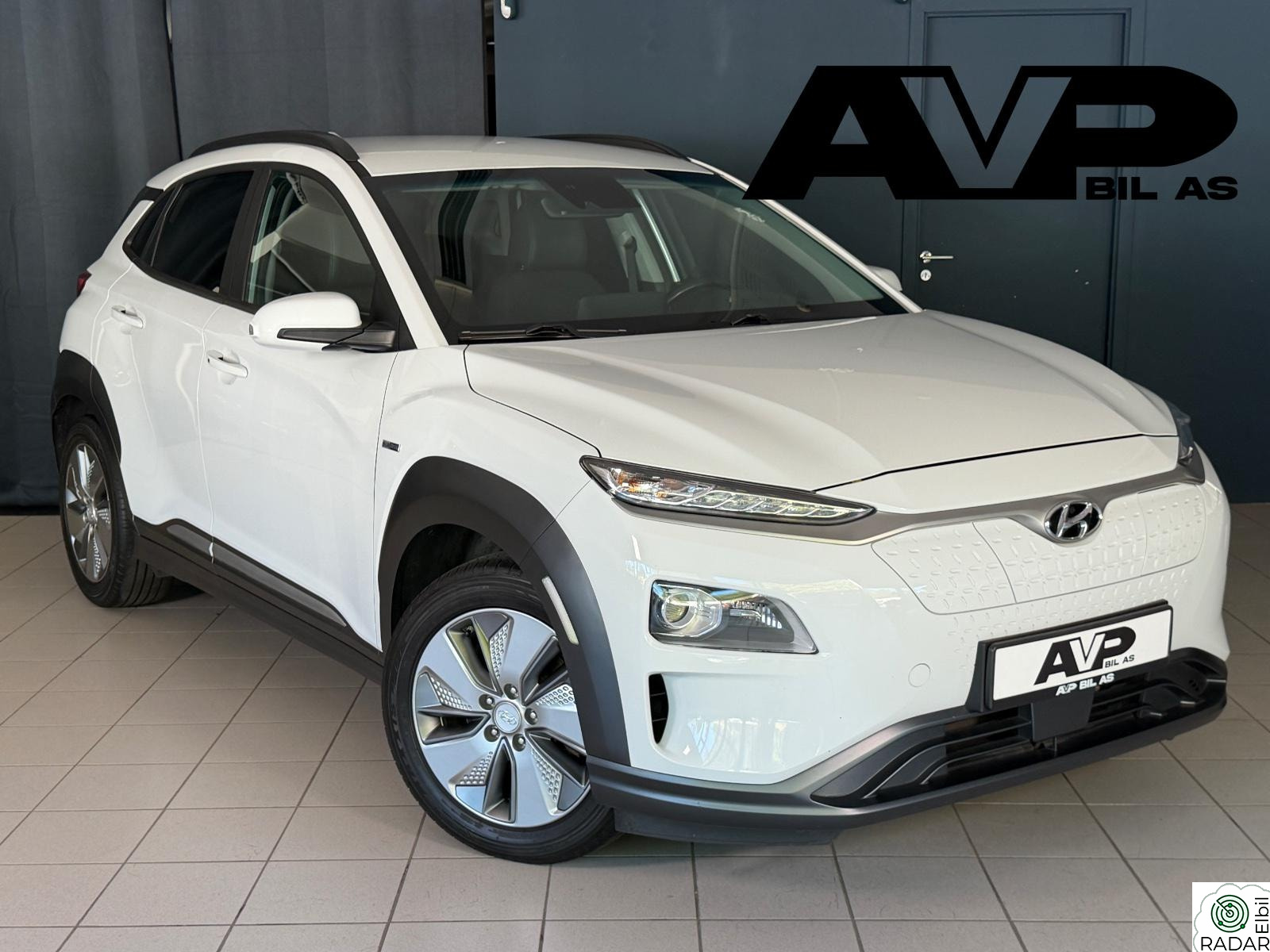 HYUNDAI Kona 64kwh Long Range, Nye bremser, Ny EU, Ny service, Krell
