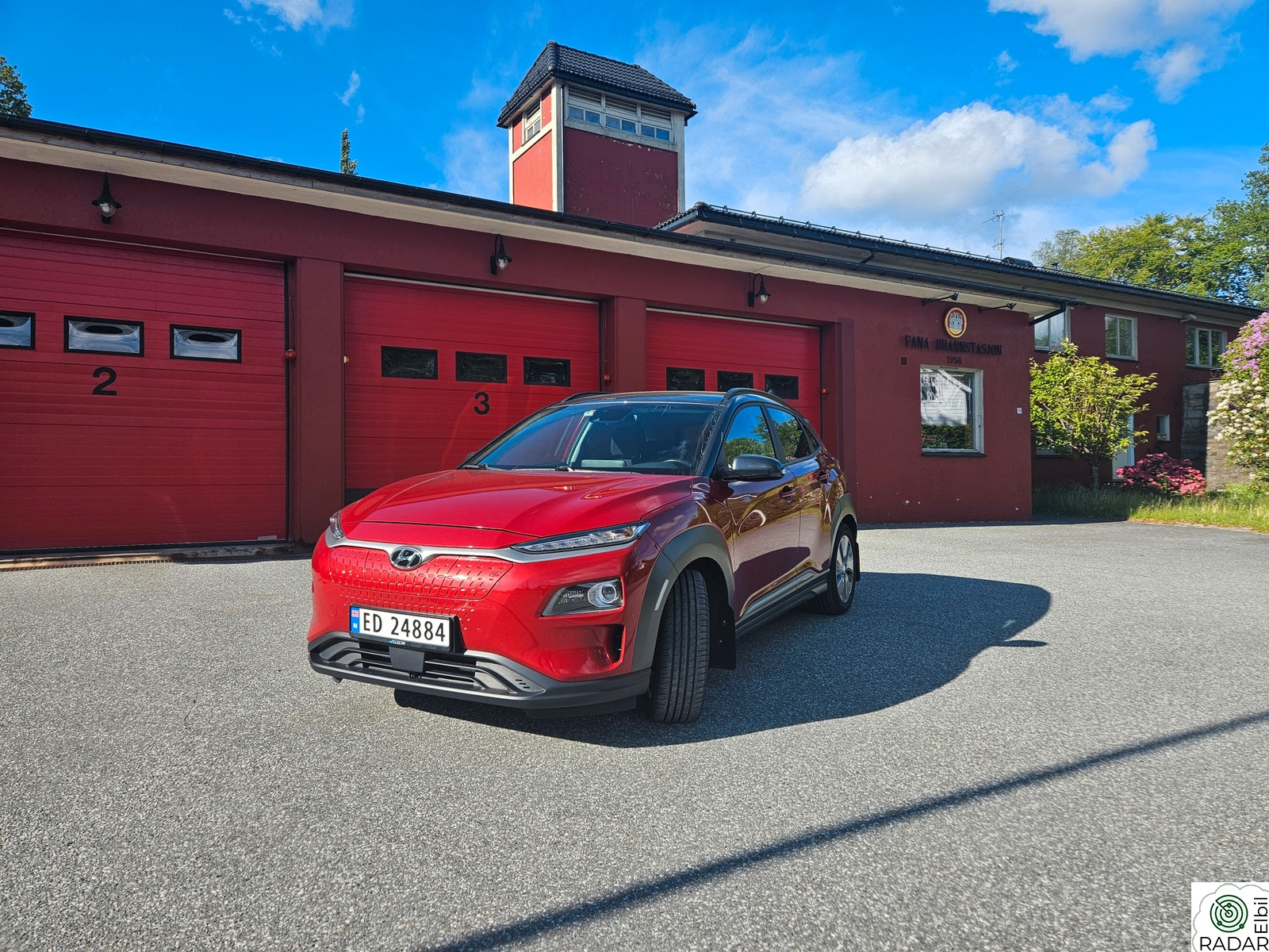 HYUNDAI Kona Velholdt og i den beste fargekombinasjonen!