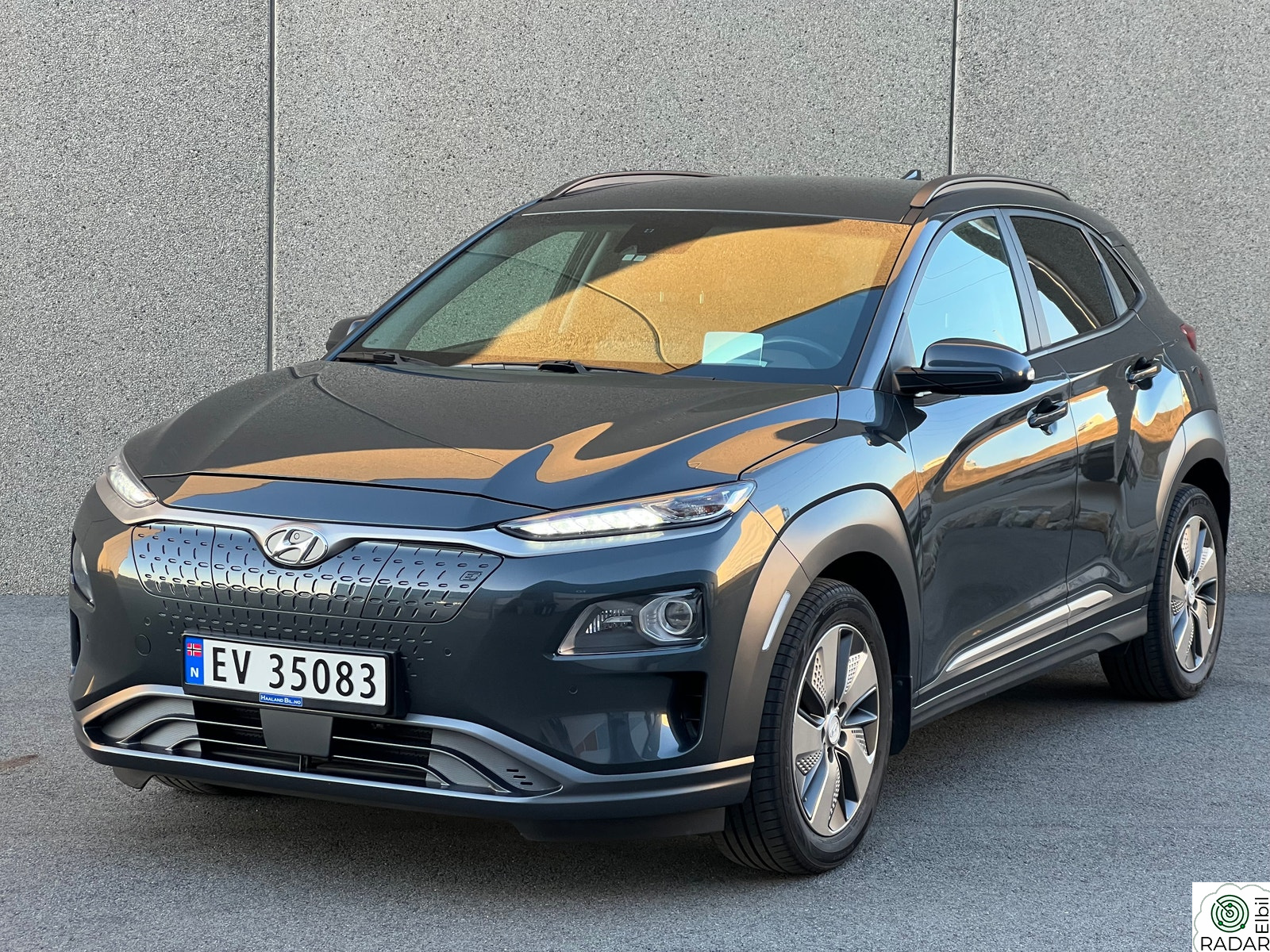 HYUNDAI Kona Premium/Long Range/EU 04.2028/HUD/ACC