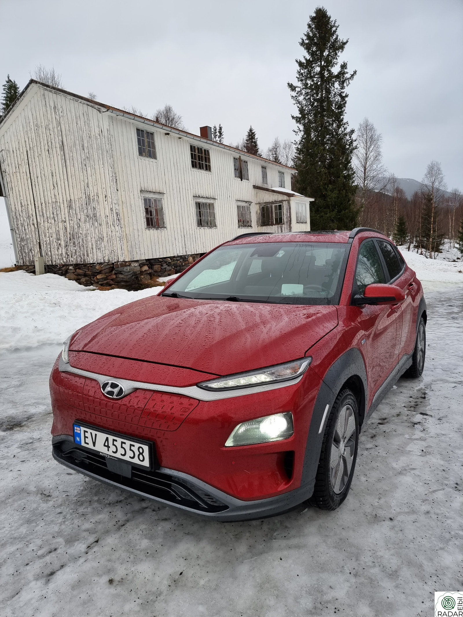 HYUNDAI Kona Premium