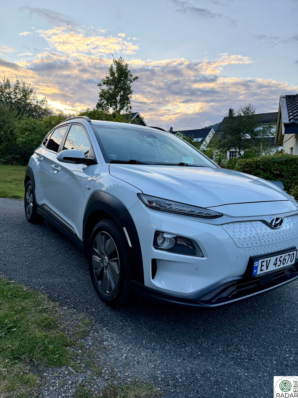 HYUNDAI Kona Premium