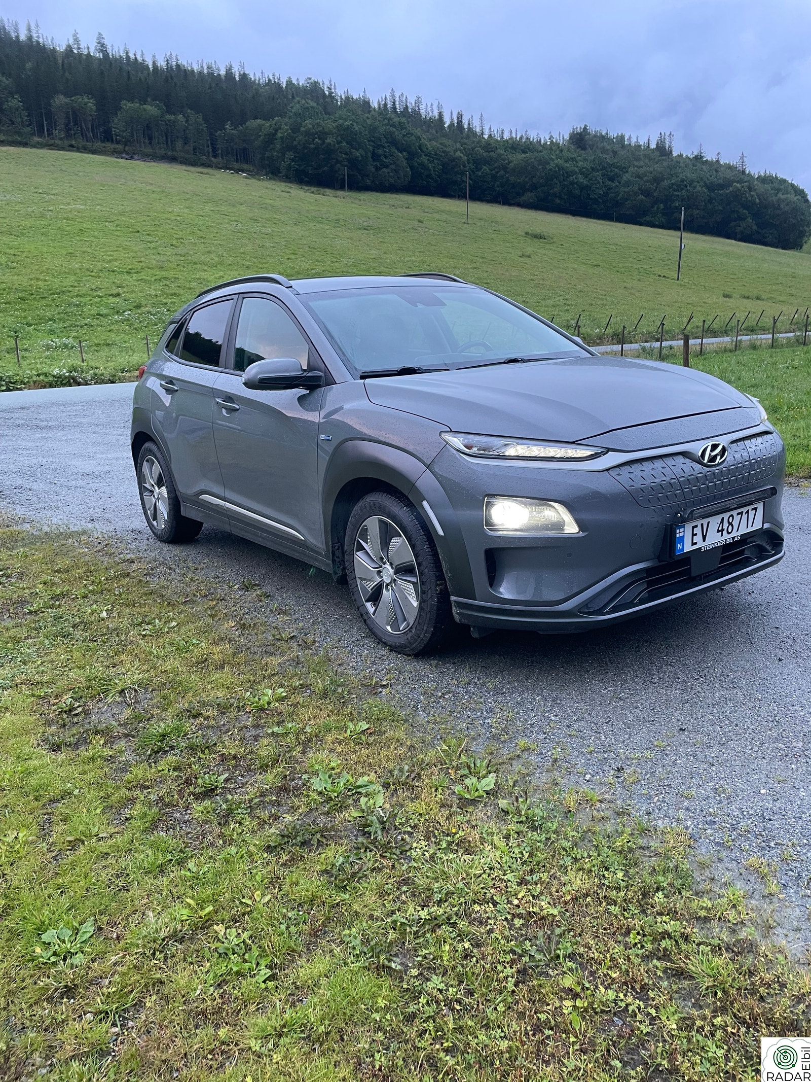 HYUNDAI Kona Premium