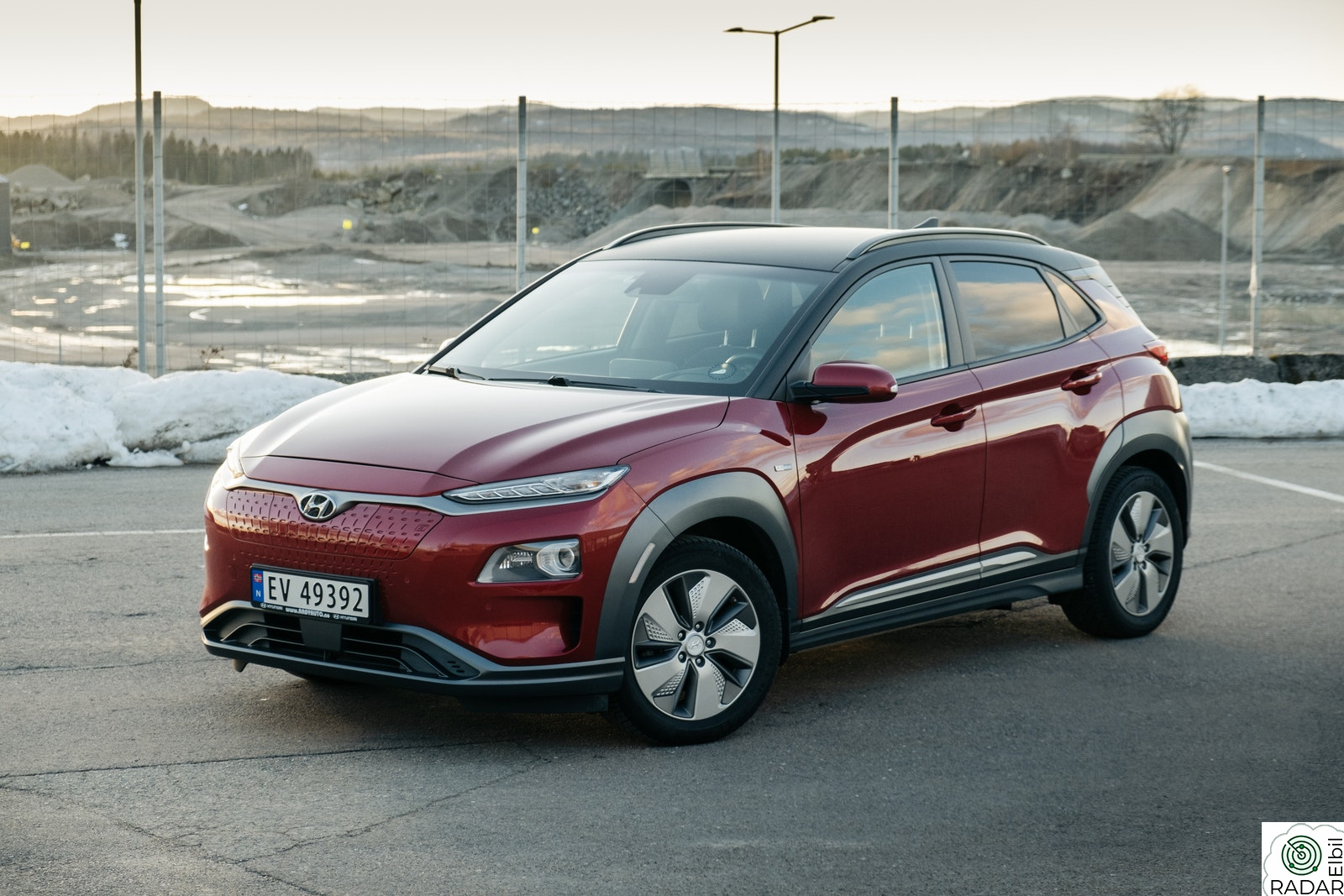 HYUNDAI Kona 64 kWt Teknikk /TOPPUTSTYRT/SKINN/HUD/CARPLAY/NORSK BIL