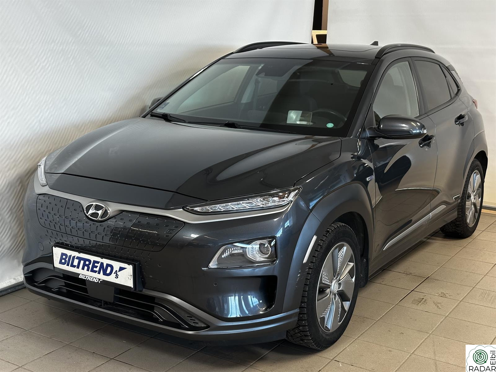 HYUNDAI Kona Premium m/soltak