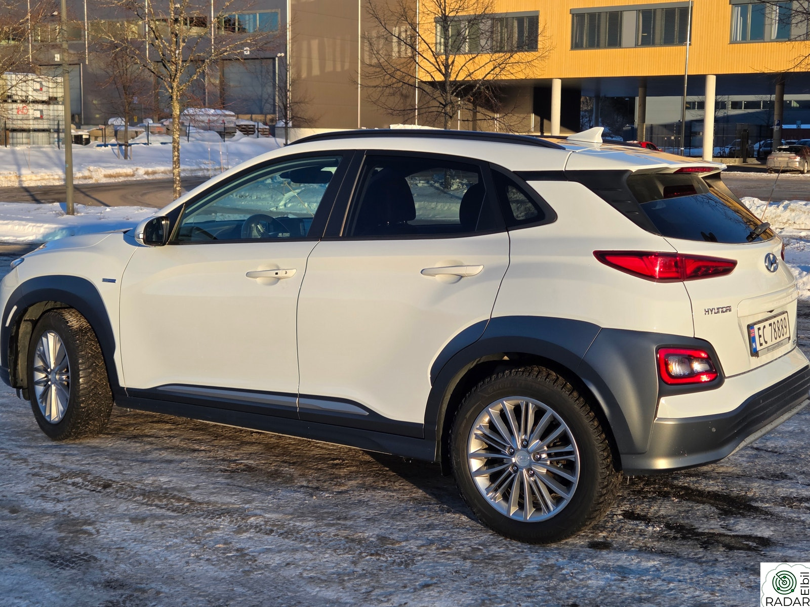 HYUNDAI Kona Premium