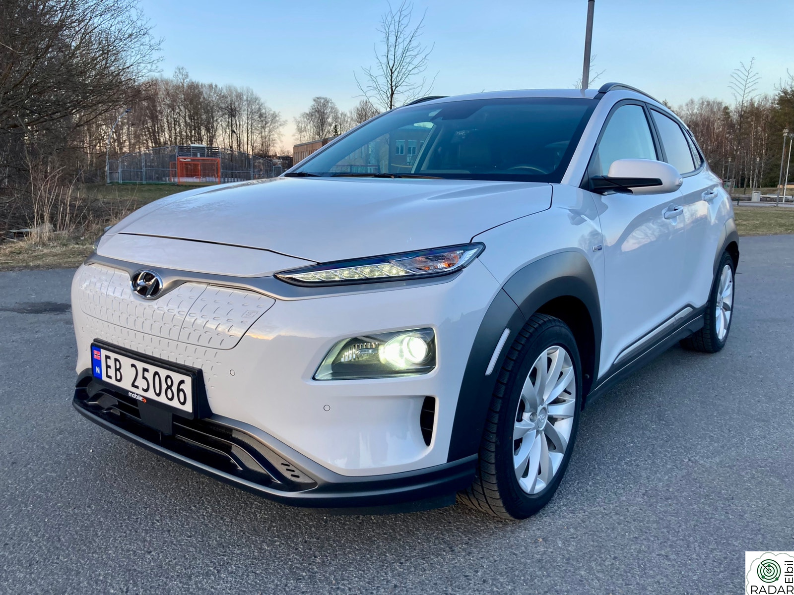 HYUNDAI Kona Premium