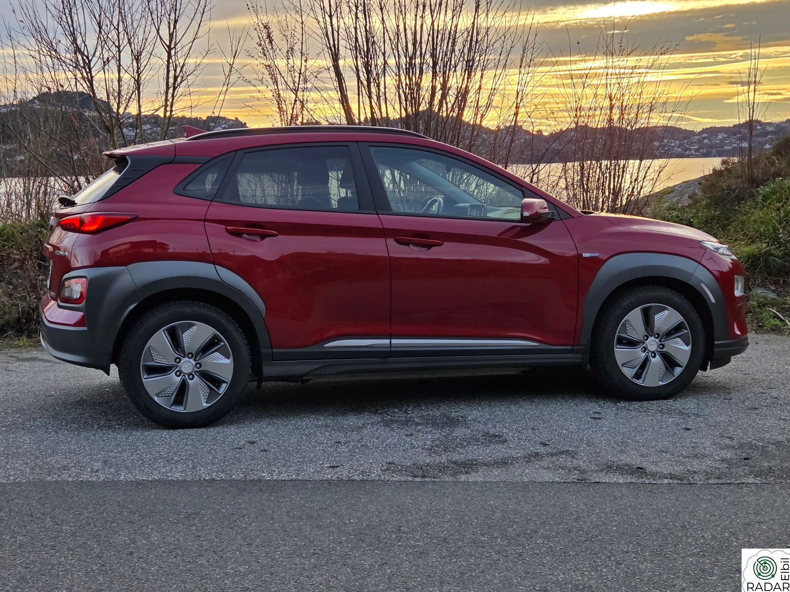 HYUNDAI Kona Premium