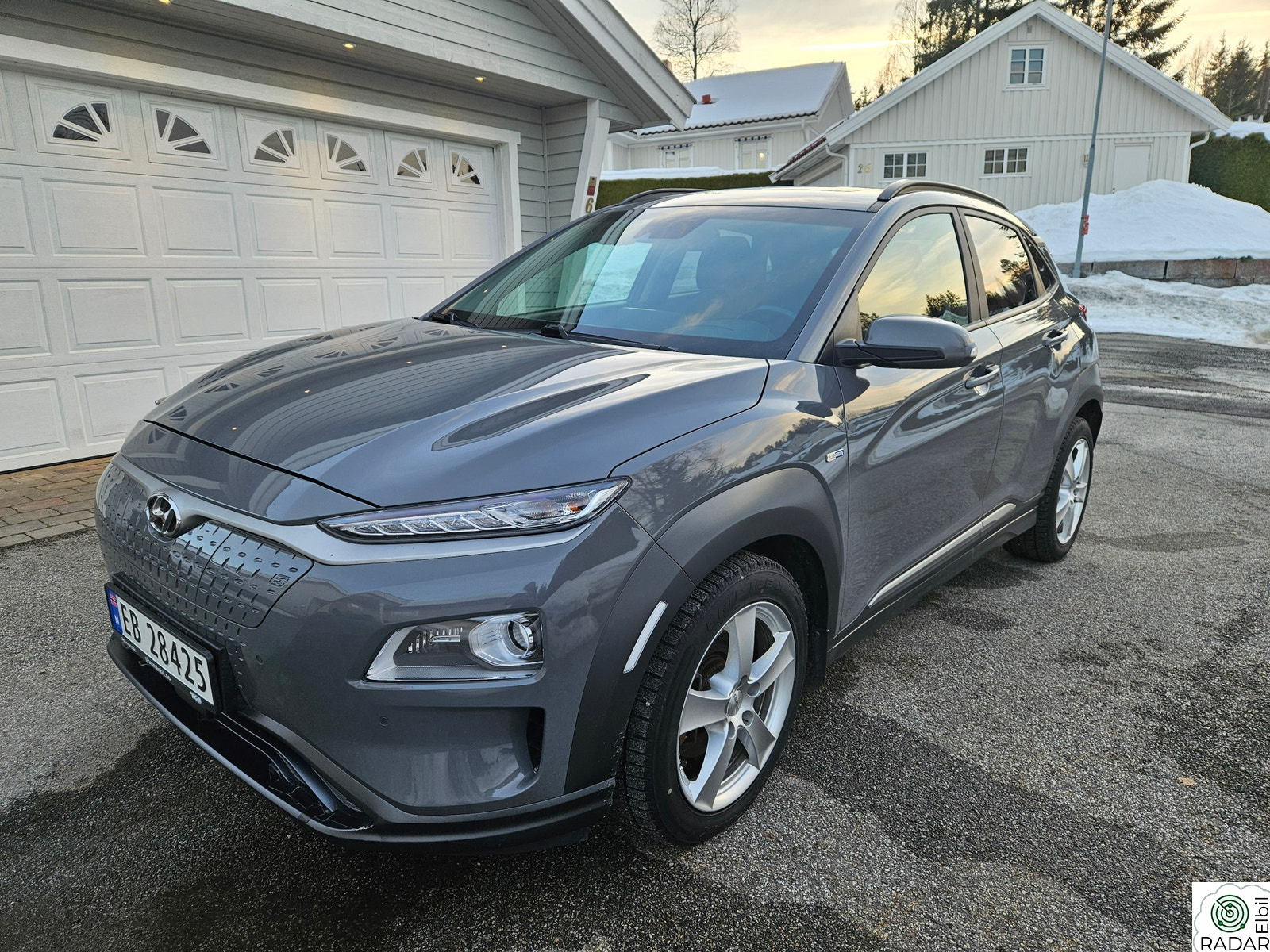 HYUNDAI Kona Premium