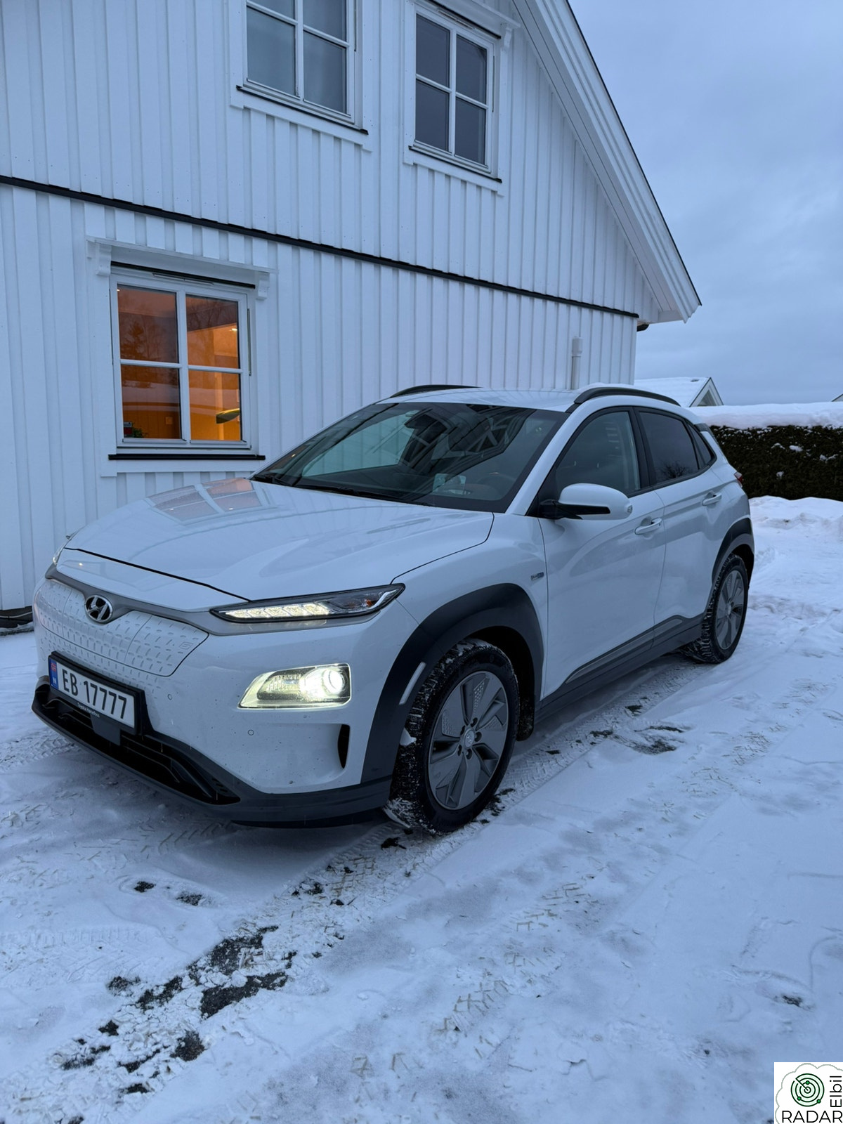 HYUNDAI Kona Premium
