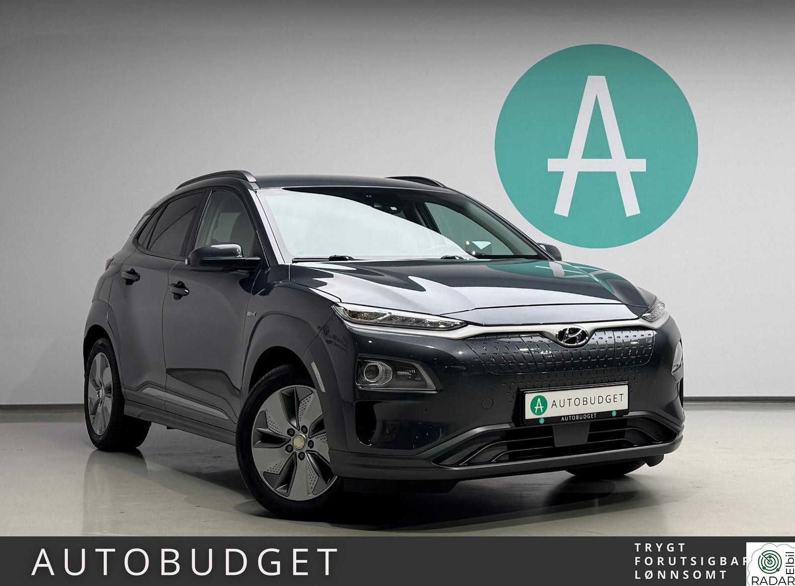 HYUNDAI Kona 64 kWh Premium / HUD / ACC / Rattvame / Skinn