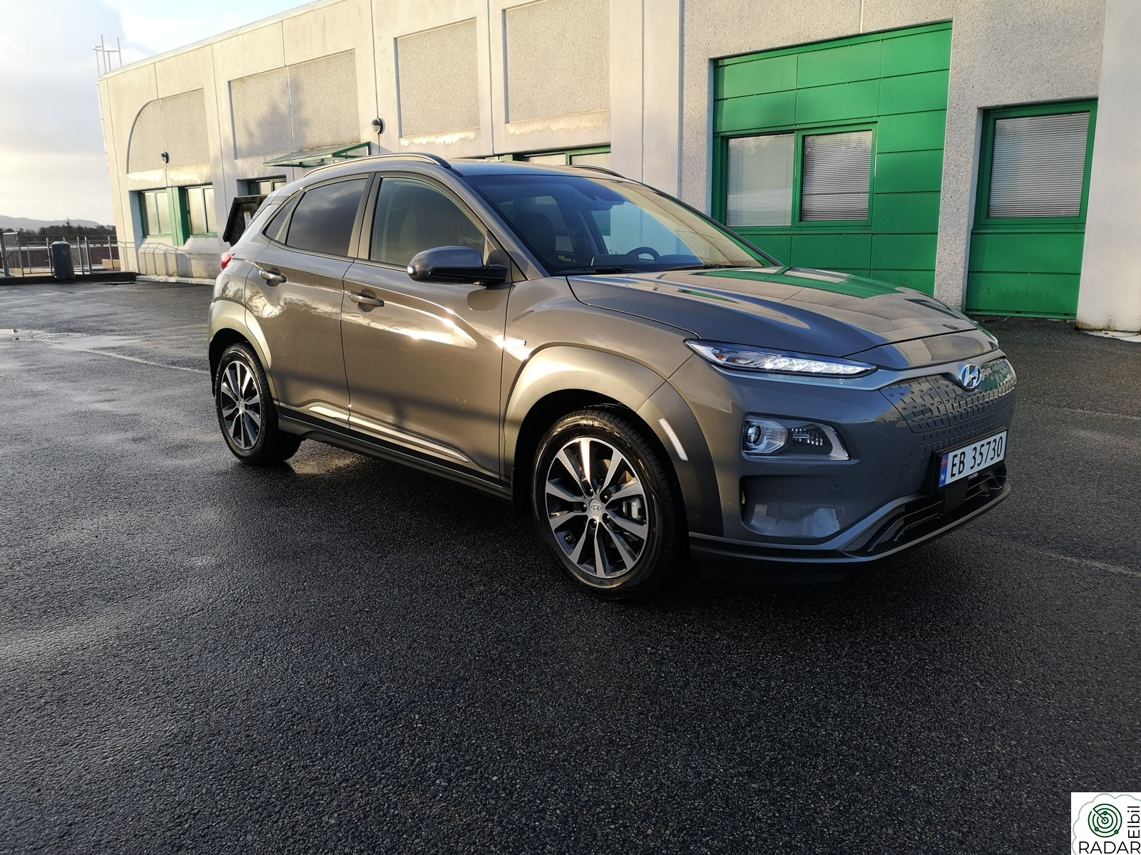 HYUNDAI Kona Premium