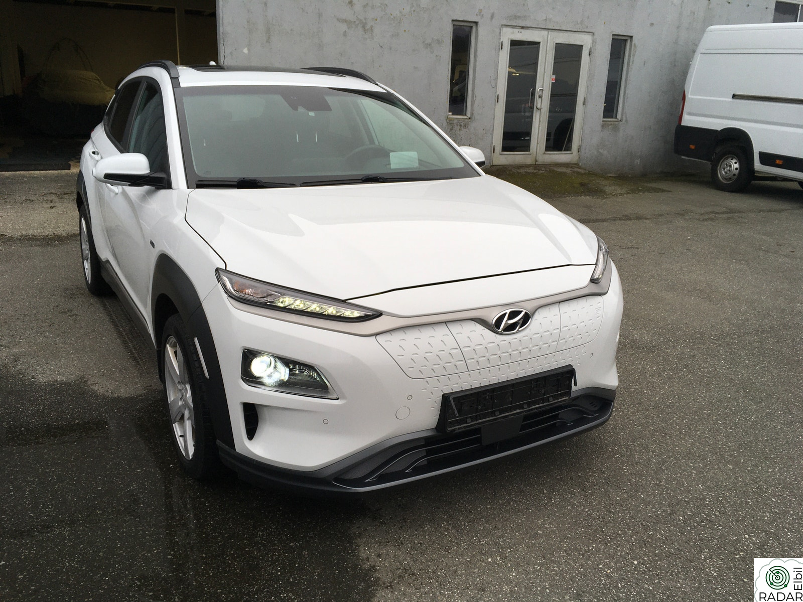 HYUNDAI Kona Premium