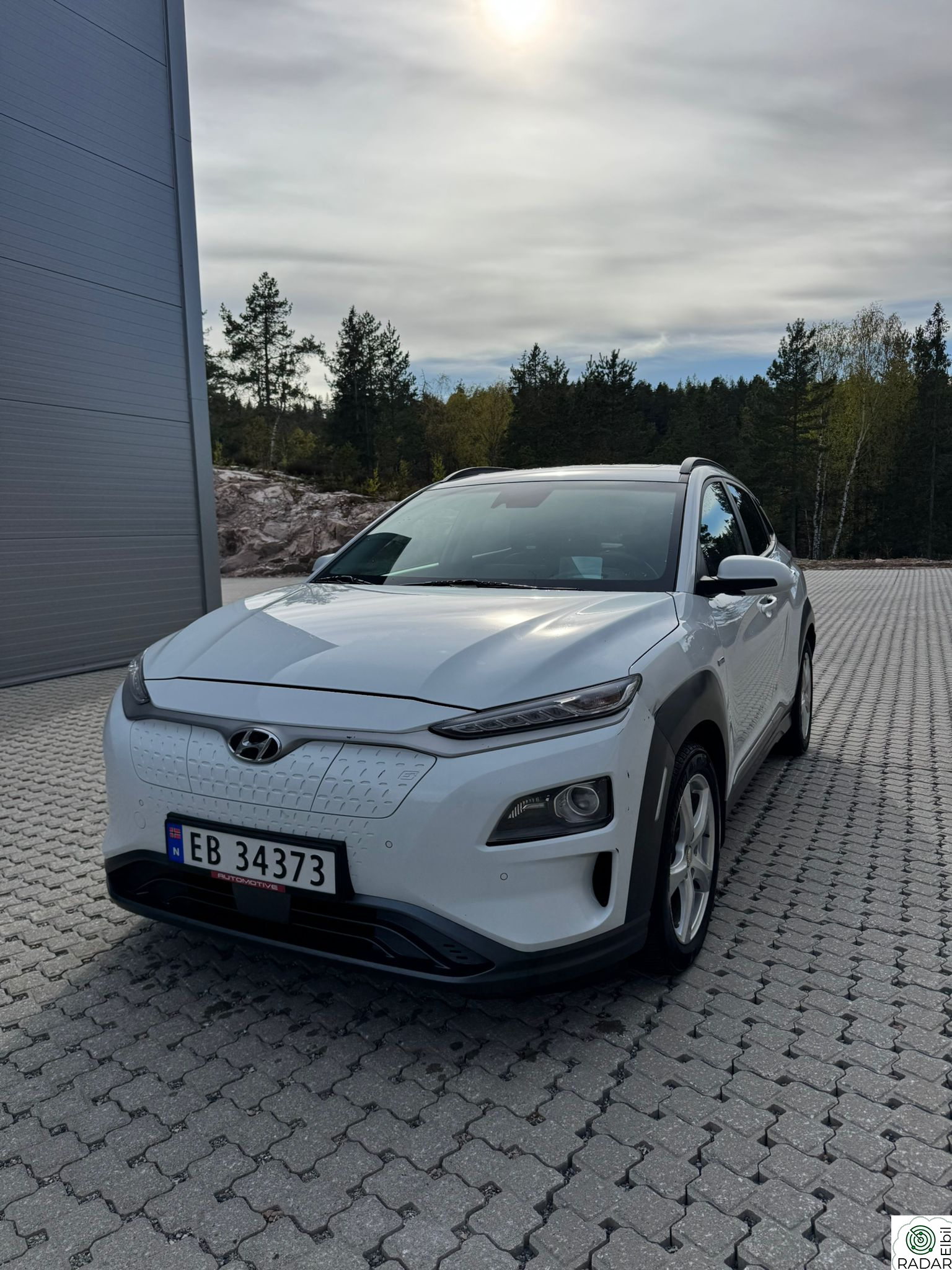 HYUNDAI Kona Premium 64KWh - 484 WLTP - NY EU-KONTROLL