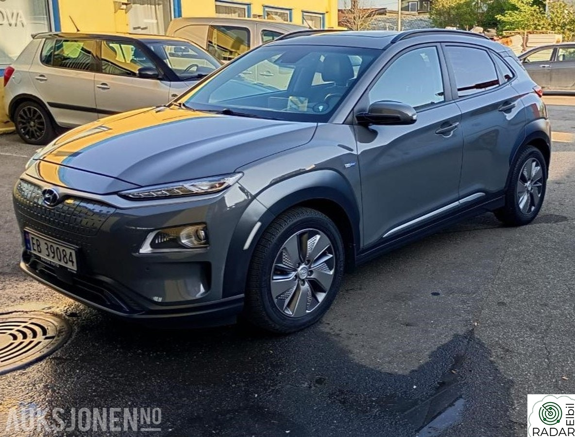HYUNDAI Kona Kona Base long range automat heads up display keyless s
