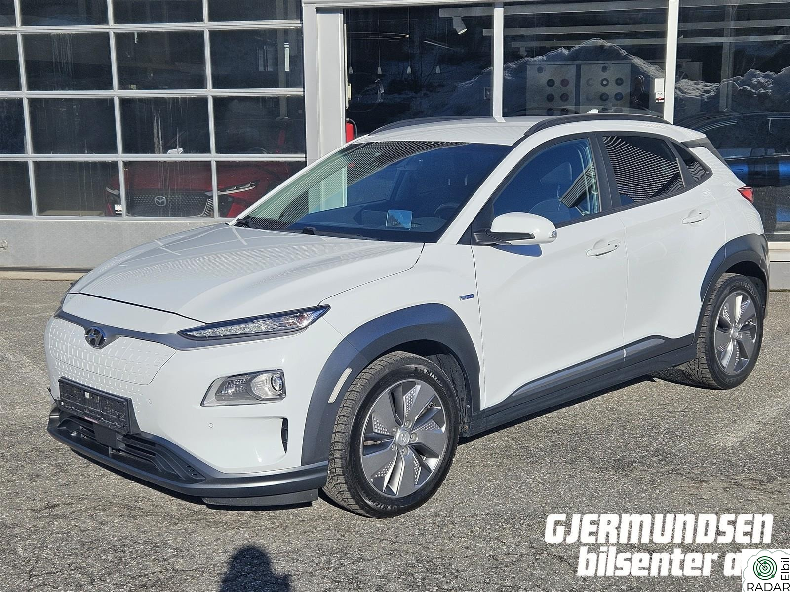 HYUNDAI Kona 64kWh 204Hk Premium m/skinn Meget hel og pen!