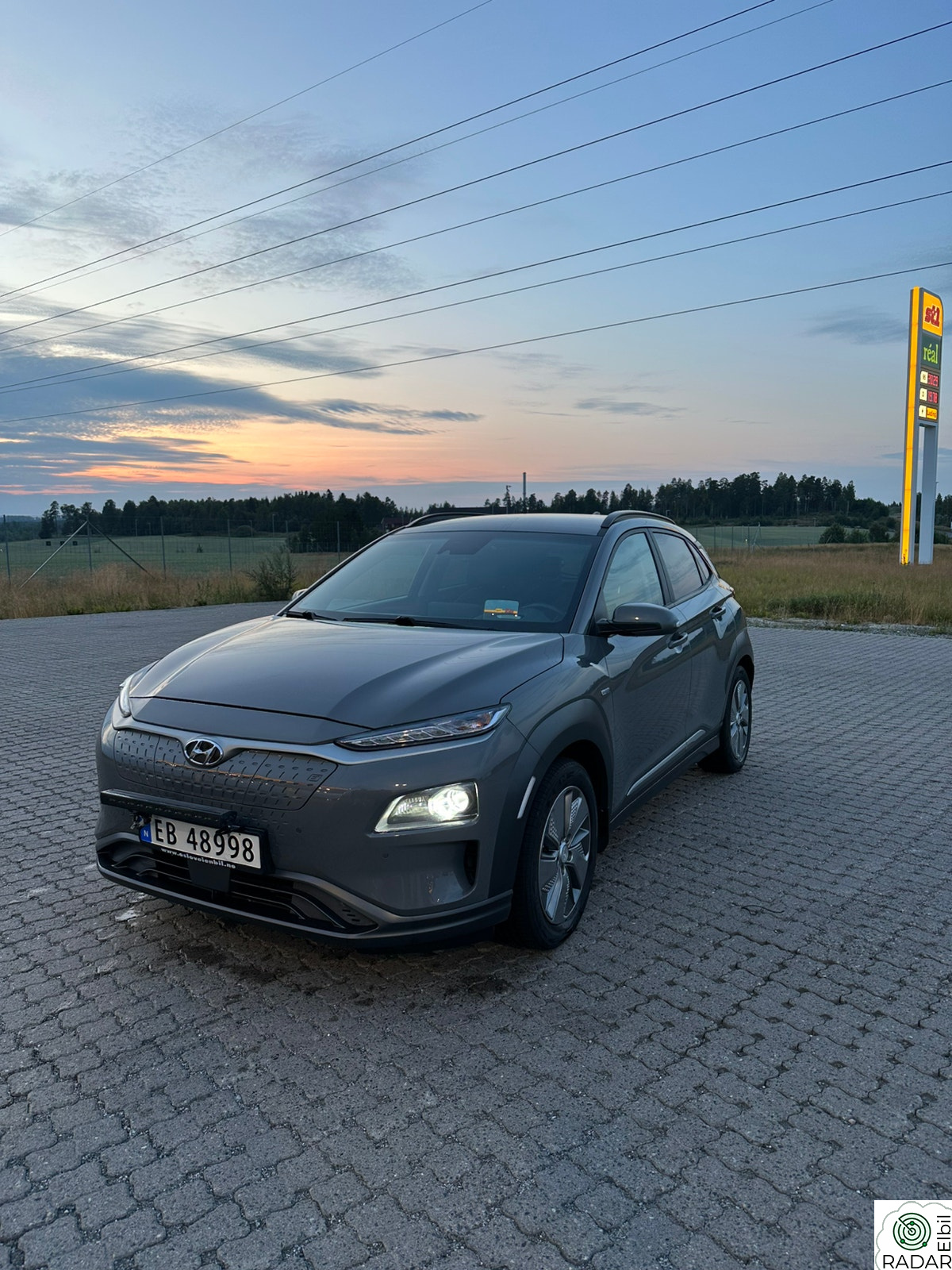HYUNDAI Kona Premium