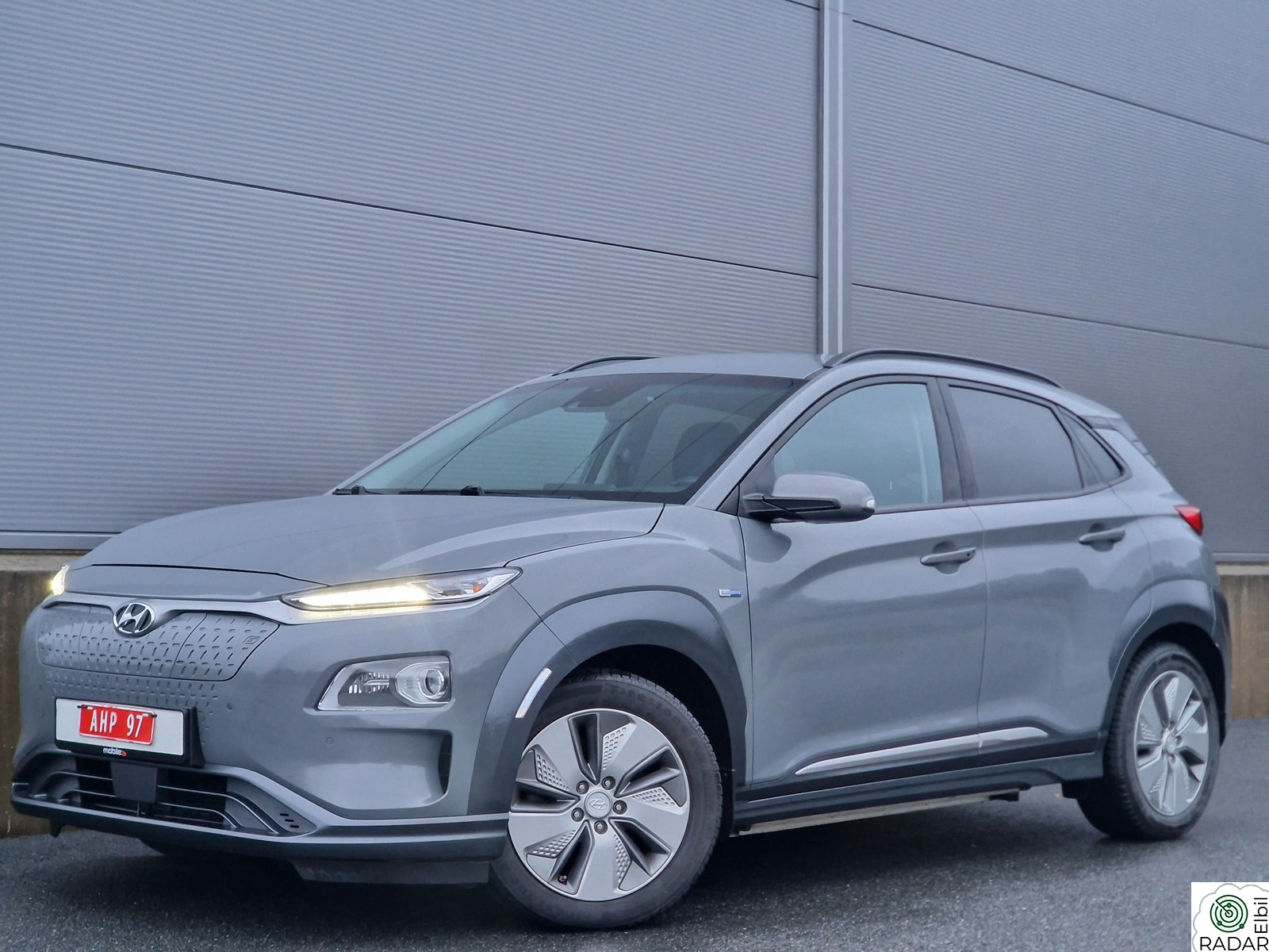 HYUNDAI Kona Long Range/64kWh/449km/HUD/R.kam/Krell/Keyless