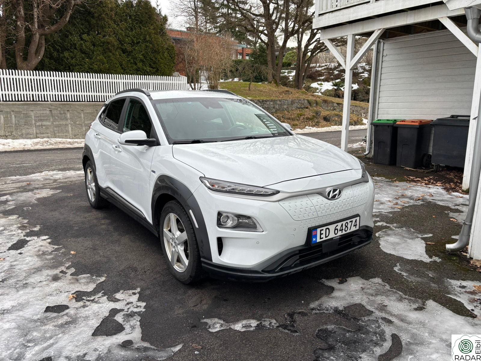 HYUNDAI Kona Premium