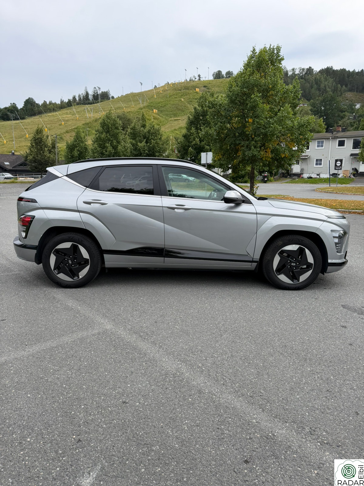 HYUNDAI KONA Premium LR
