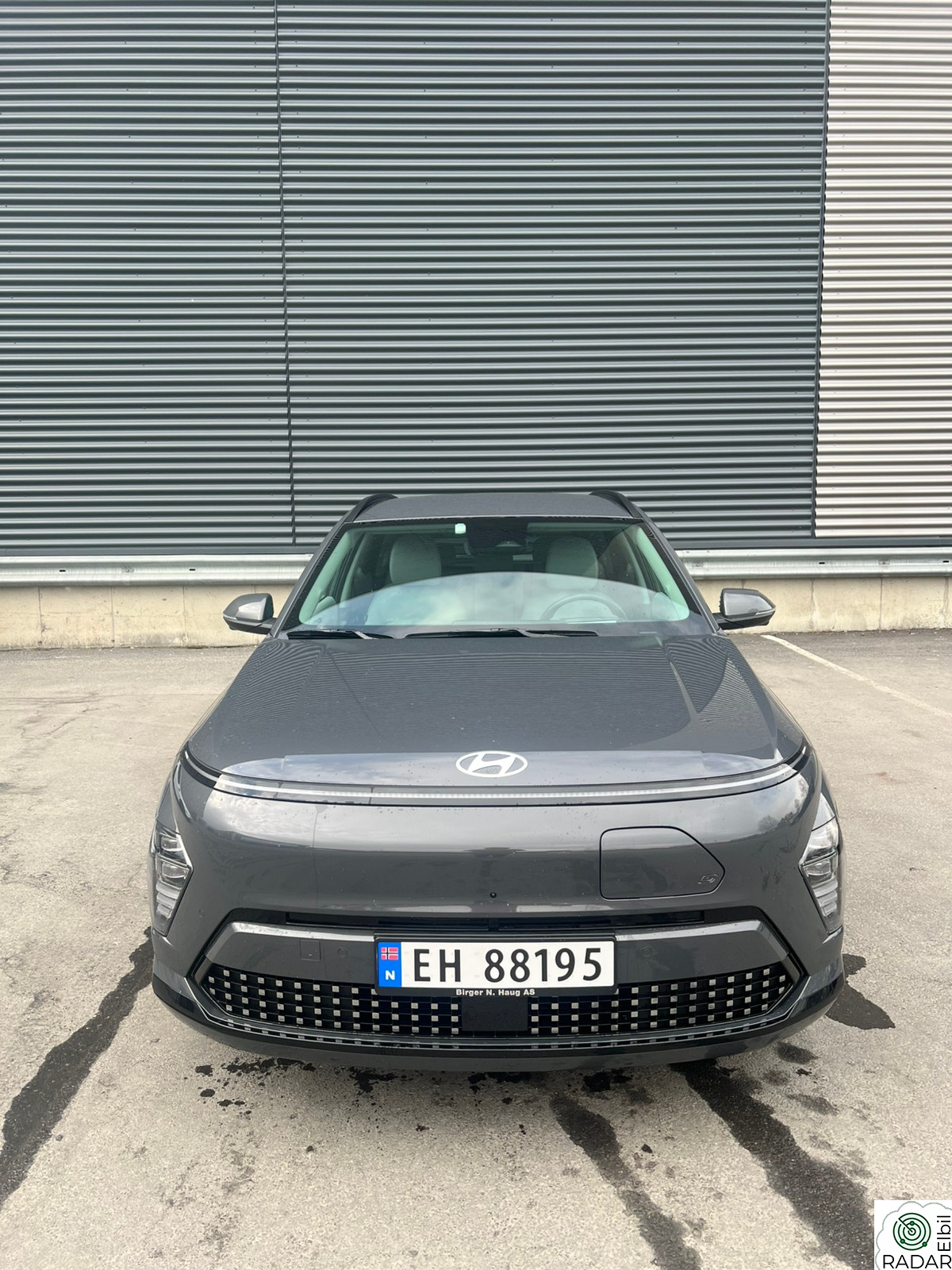 HYUNDAI KONA Long Range Premium. Lyst skinn/avt. hengerfeste.