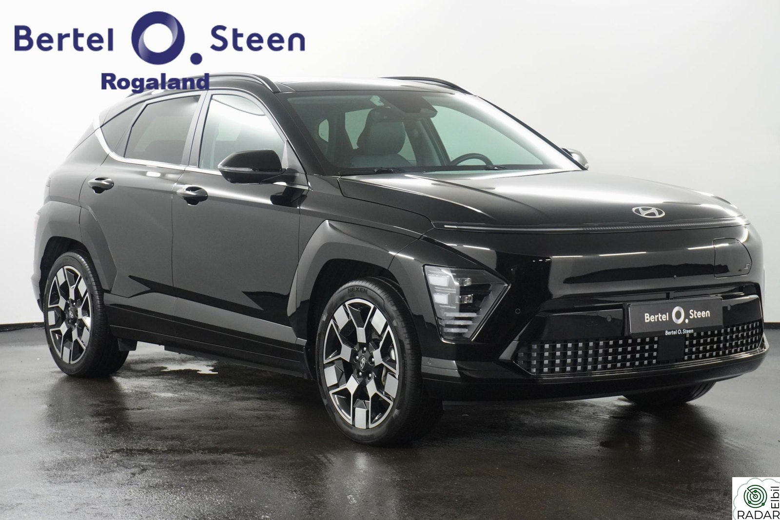 HYUNDAI KONA Premium Long Range med Glasstak