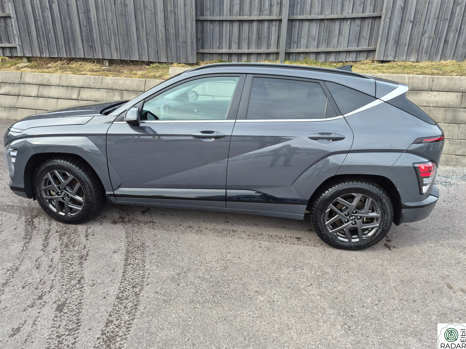 HYUNDAI KONA Premium LR