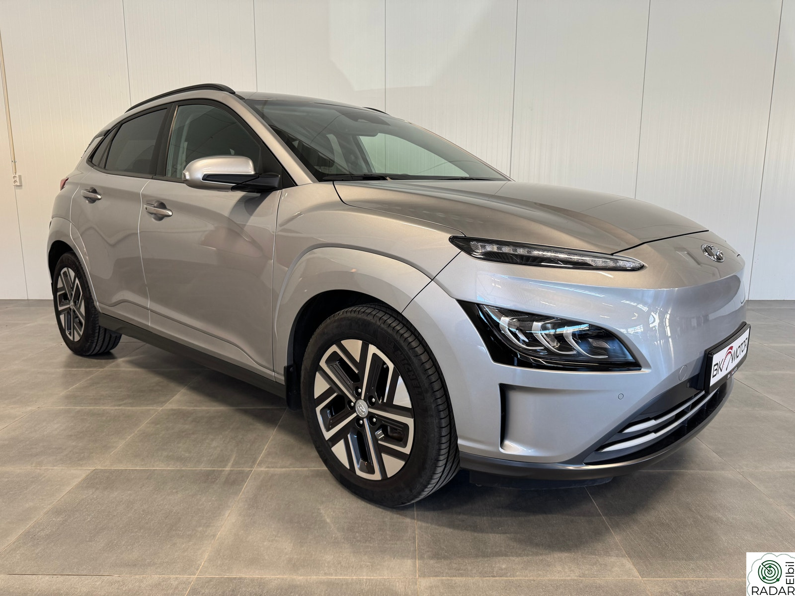HYUNDAI Kona Trend SR/305km/S+V/kamera/Garanti/Historikk/2WD