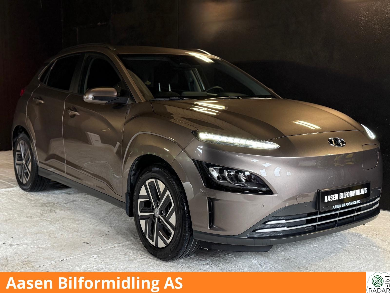HYUNDAI Kona SR Trend/LED/Kamera/Navi/Cruise Control/Lane.as/++